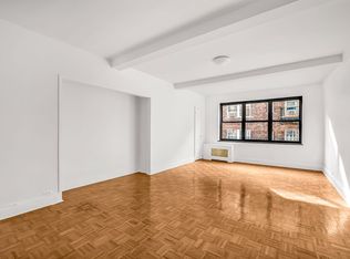 310 E 44th St APT 903, New York, NY 10017