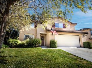 28518 Deer Springs Dr, Saugus, CA 91390