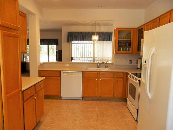 5th image of 16332 W Tierra Way