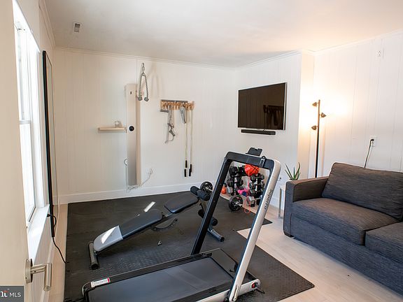 4th image of 5 Birch Knoll Rd