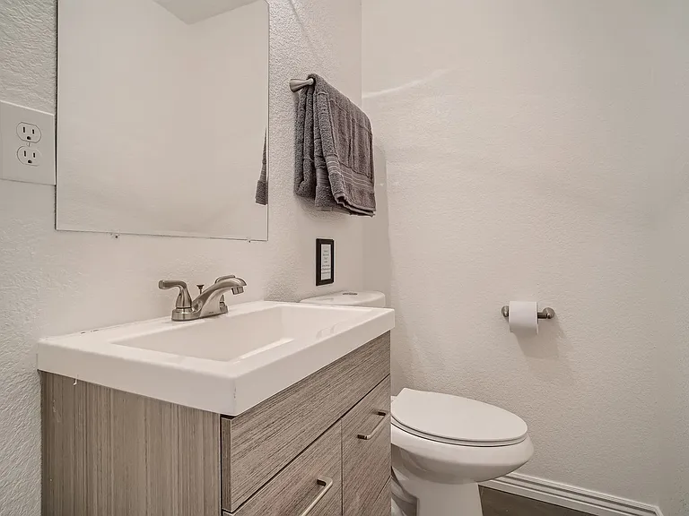 4685 Pierce St — Photo 15