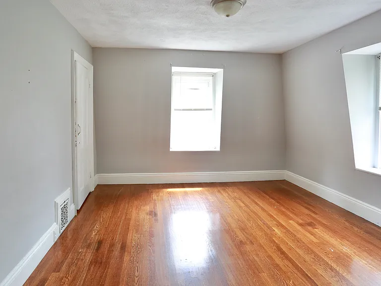 113 Pierce St #2 — Photo 5