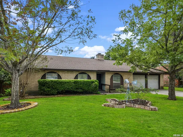 118 Clear Oak, Universal City, TX 78148