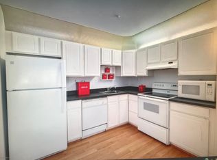 118 Amberly Dr UNIT A, Manalapan, NJ 07726