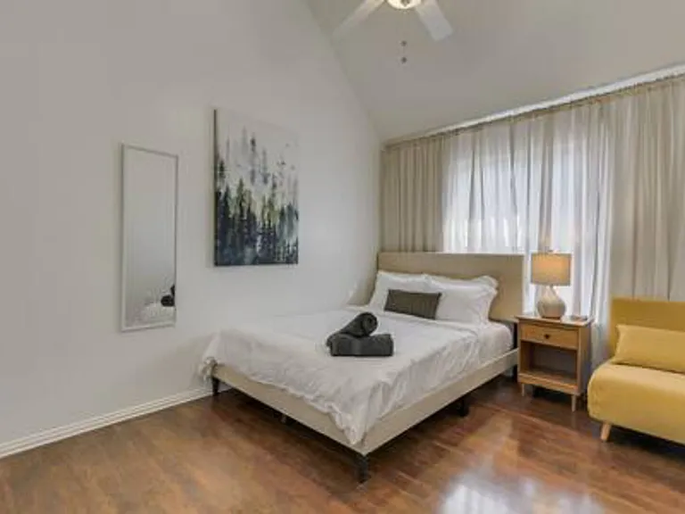Falcon Ridge Dr — Photo 24