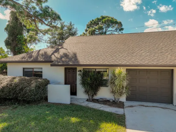 640 Casa Grande Dr, Melbourne, FL 32940