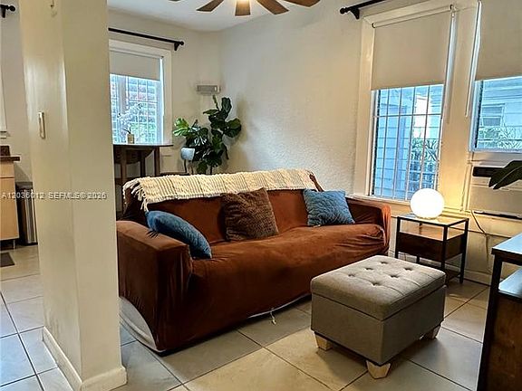 3rd image of 842 Meridian Ave APT 1E