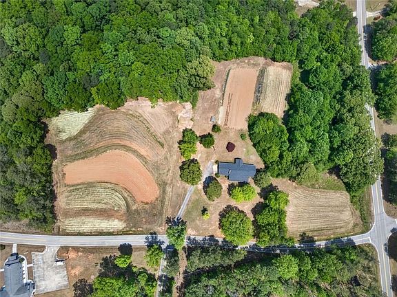 2nd image of 3982 Pool Rd