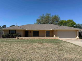 2201 Sunset Dr, Duncan, OK 73533