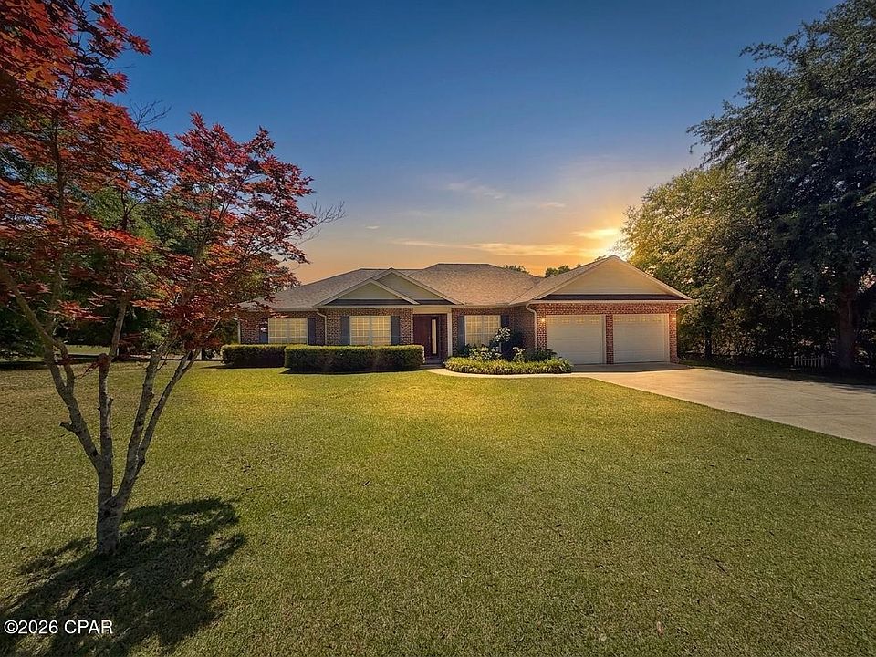 1st image of 4629 Hillcrest Dr