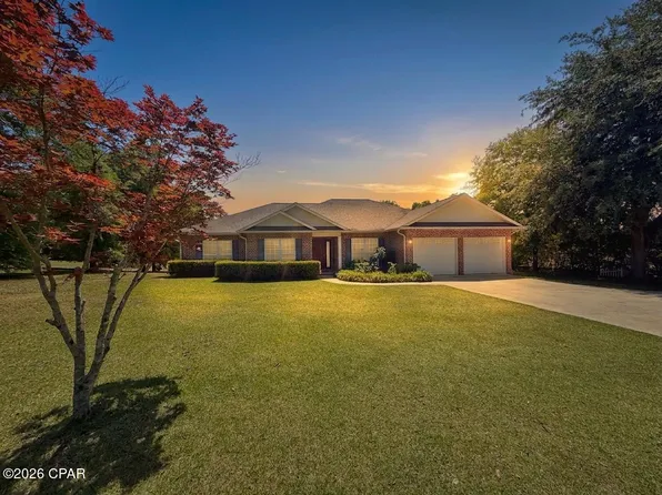 4629 Hillcrest Dr, Marianna, FL 32446