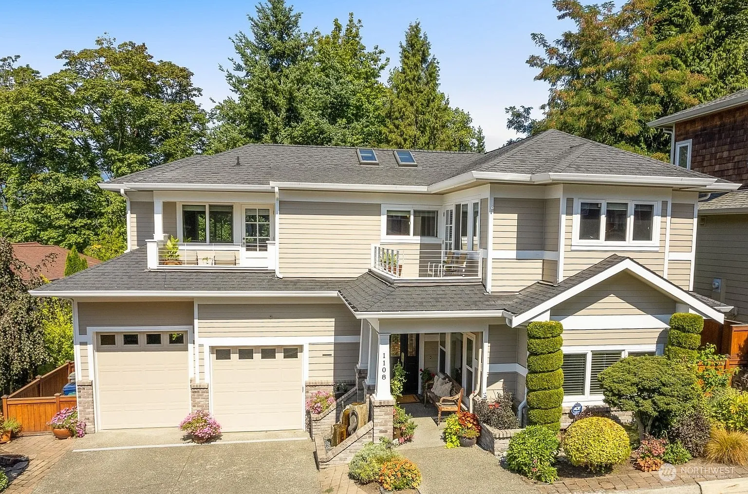 1108 2nd Avenue photo 1