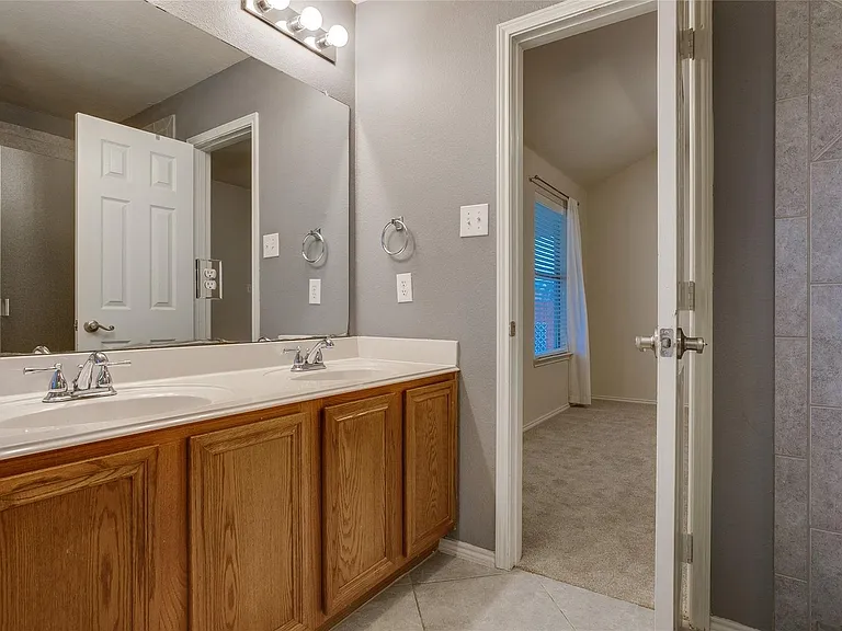 2108 Hayes St — Photo 23