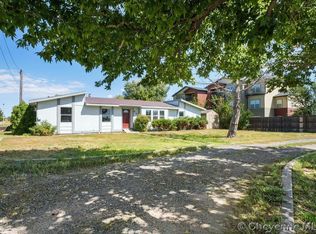 318 Mary Elizabeth Ln, Cheyenne, WY 82007