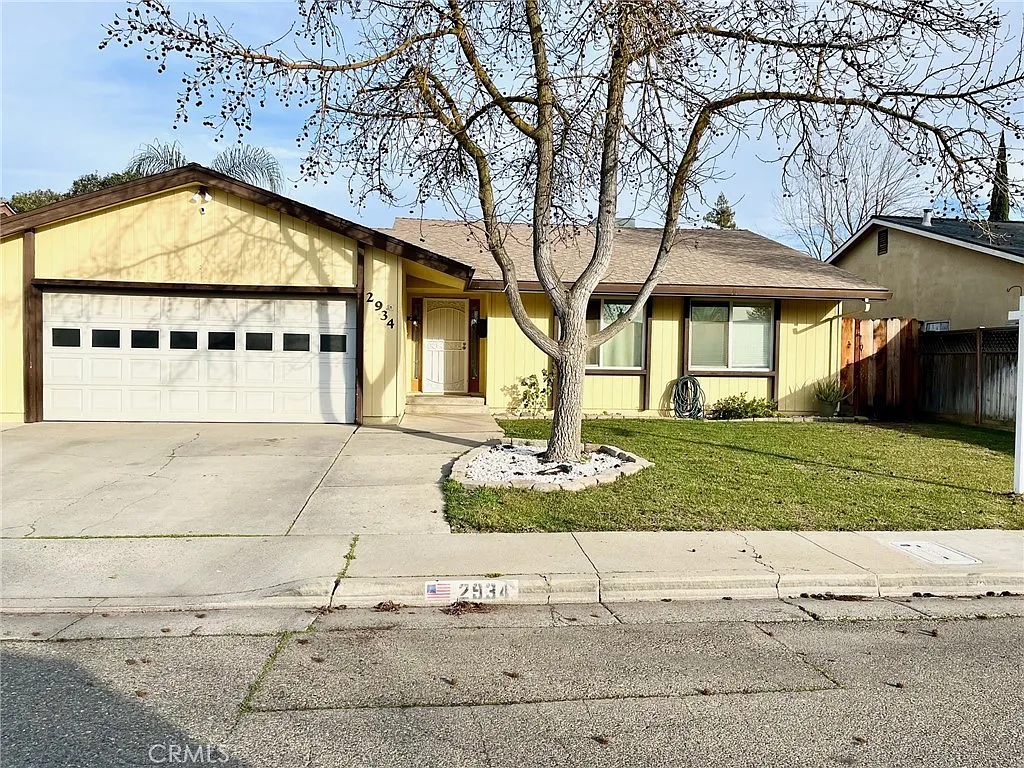 2934 Lakewood Ct photo 1