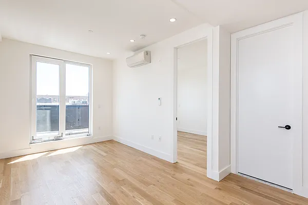 Rented by Nooklyn NYC LLC | media 95