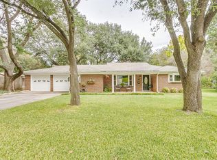 6424 Dakar Rd W, Fort Worth, TX 76116