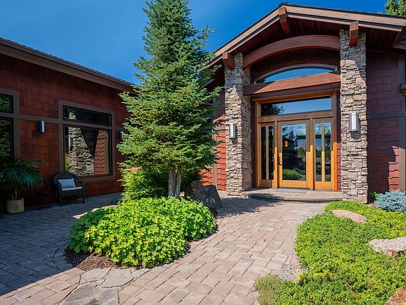 4th image of 22370 White Peaks Dr