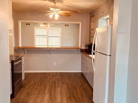 2nd image of 9551 Lechner Rd #H