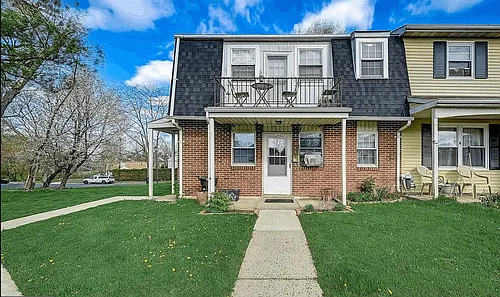 144 Reliance Pl Photo 1