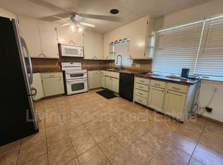 3870 Steele Ave, Lincoln, NE 68510