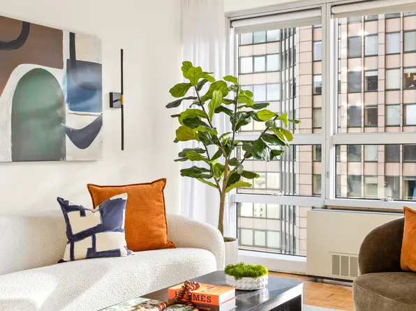 146 West 57th Street image 3 of 6