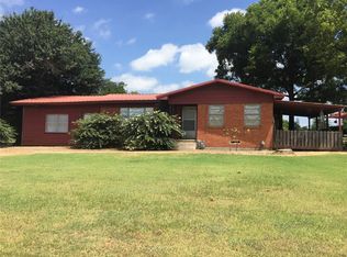 510 E Main St, Fairfield, TX 75840