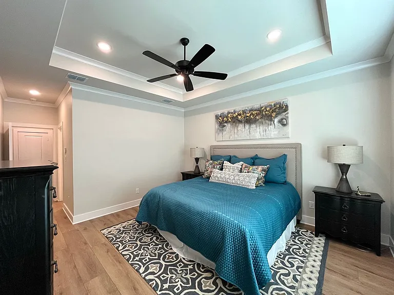 7123 Alexander Dr — Photo 23