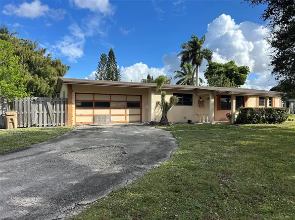 5751 SW 55th Street, Davie, FL 33314