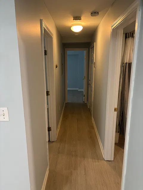 2 bed, 700 sqft, $2,400 — Photo 3