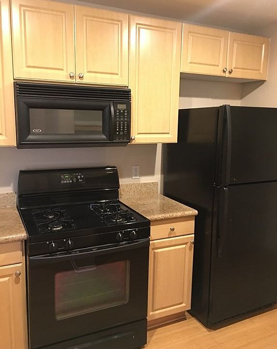 1st image of 2349 Watermarke Pl