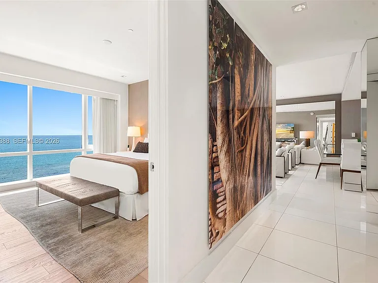 102 24th St #Penthouse 1718 — Photo 42