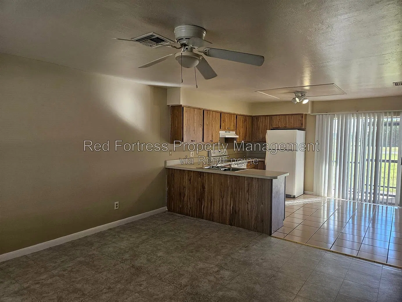 2 bed, 2.0 bath, 900 sqft, $1,300 — Photo 3