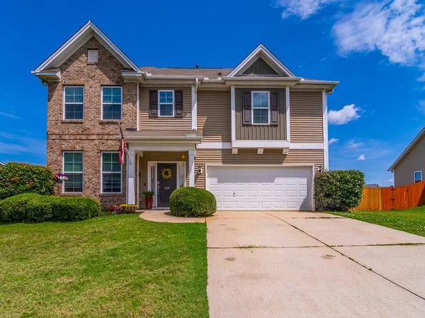 208 Castleton Cir, Boiling Springs, SC 29316