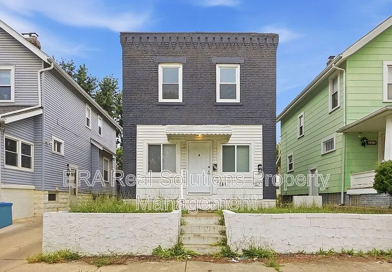 361 S Harris Ave #A — Photo 5