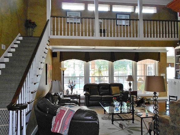 5th image of 9401 Wildflower Dr