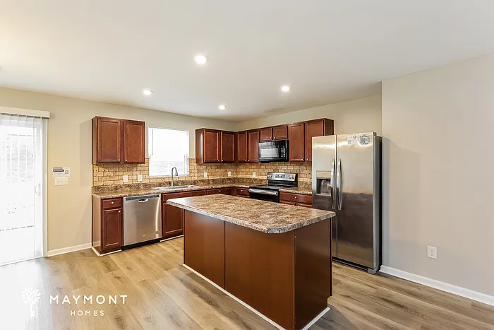 111 Dunbartin Dr — Photo 6