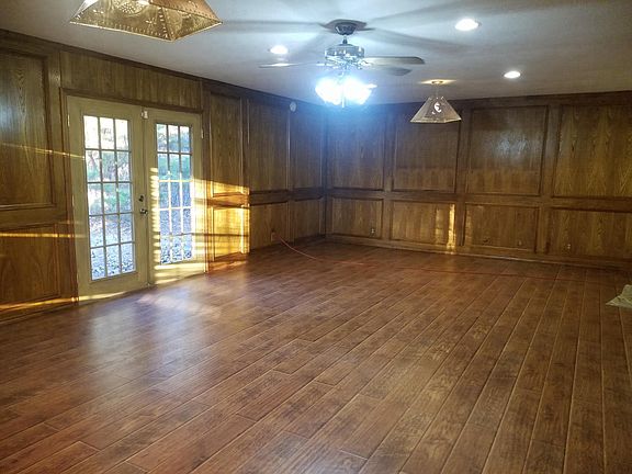 Livingroom w/ real wood paneling