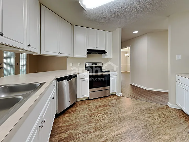 26 Heritage Way — Photo 3