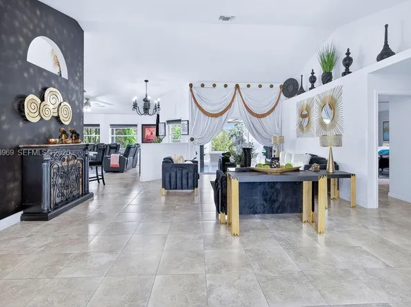 12119 Orange Blvd, West Palm Beach, FL 33412