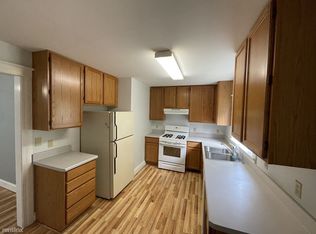 109 Edgewood St #A, Jackson, MI 49201