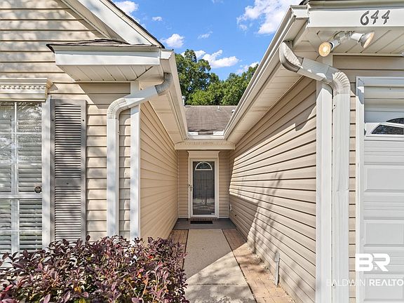 3rd image of 644 Spring Lake Ct