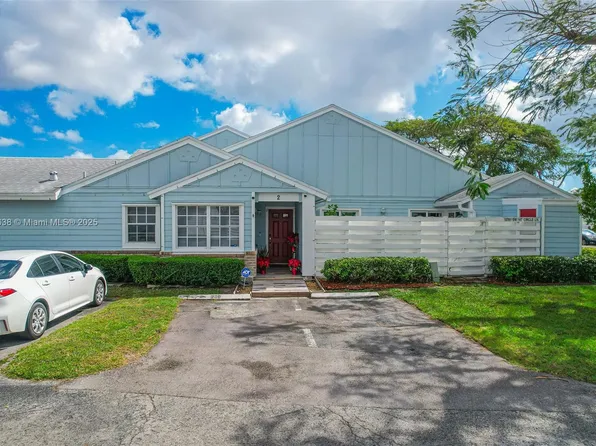 13781 SW 147th Circle Ln APT 2-17, Miami, FL 33186
