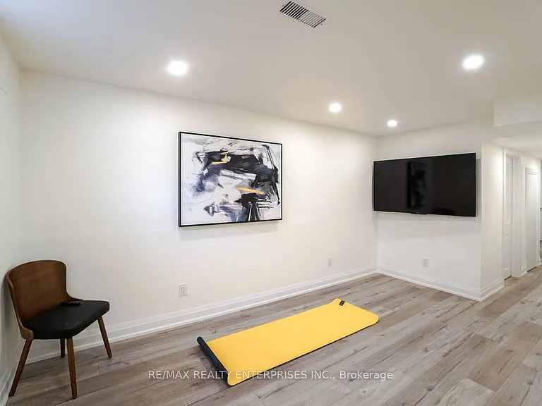 1750 Creek Way #29 — Photo 32