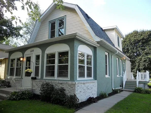 609 Water St, Lake Geneva, WI 53147