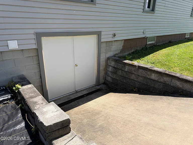 8580 Old Turnpike Rd — Photo 3