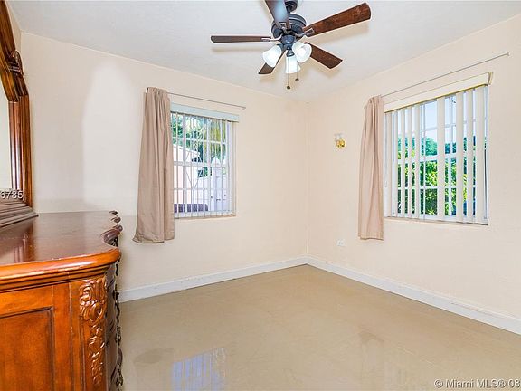 5th image of 1365 NE 141st St