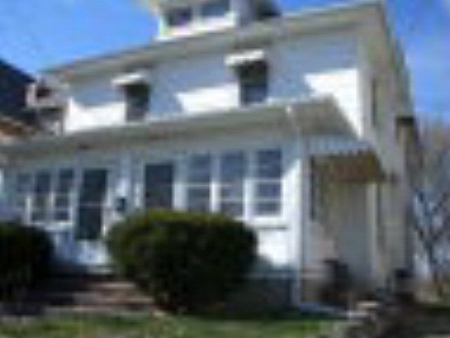 1st image of 416 W Mansfield St
