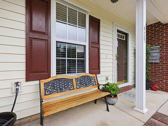 4th image of 425 Rustic Ct. #425