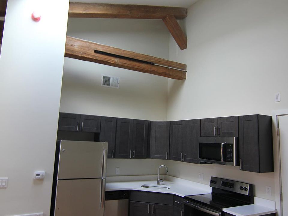 1st image of 1133 N 4th St Unit 108